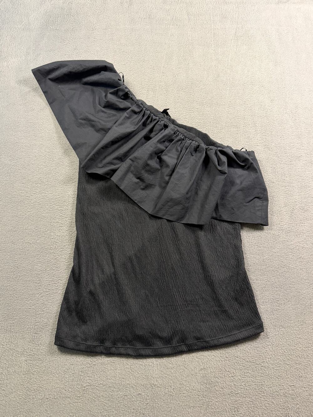 Who What Wear Black Textured Smocked One Shoulder Ruffle Overlay Top Size Small